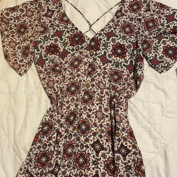 backless romper - Picture 1 of 1